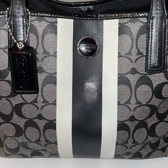 Coach Shoulder Bag - Picture 6 of 13